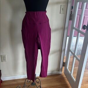 32 Degrees Women's Magenta Cropped Pants
